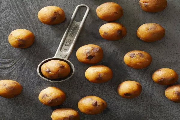 Edible Chocolate Chip Cookie Dough Balls