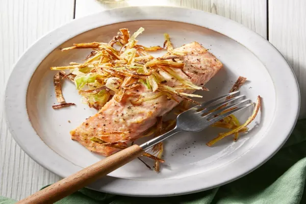 Horseradish Crusted Salmon with Crispy Leeks