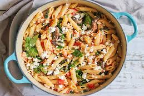 Sukis Spinach and Feta Pasta