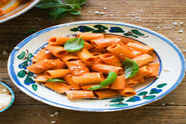 Rigatoni in Vodka Sauce