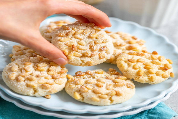 Pignoli Cookies