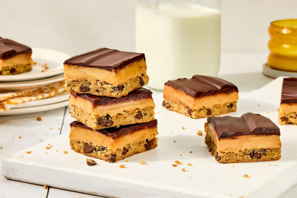 Chocolate Chip Cookie Millionaire Bars
