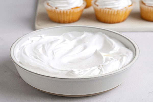 Fluffy White Frosting